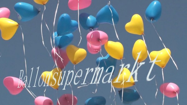 Herzluftballons-steigen